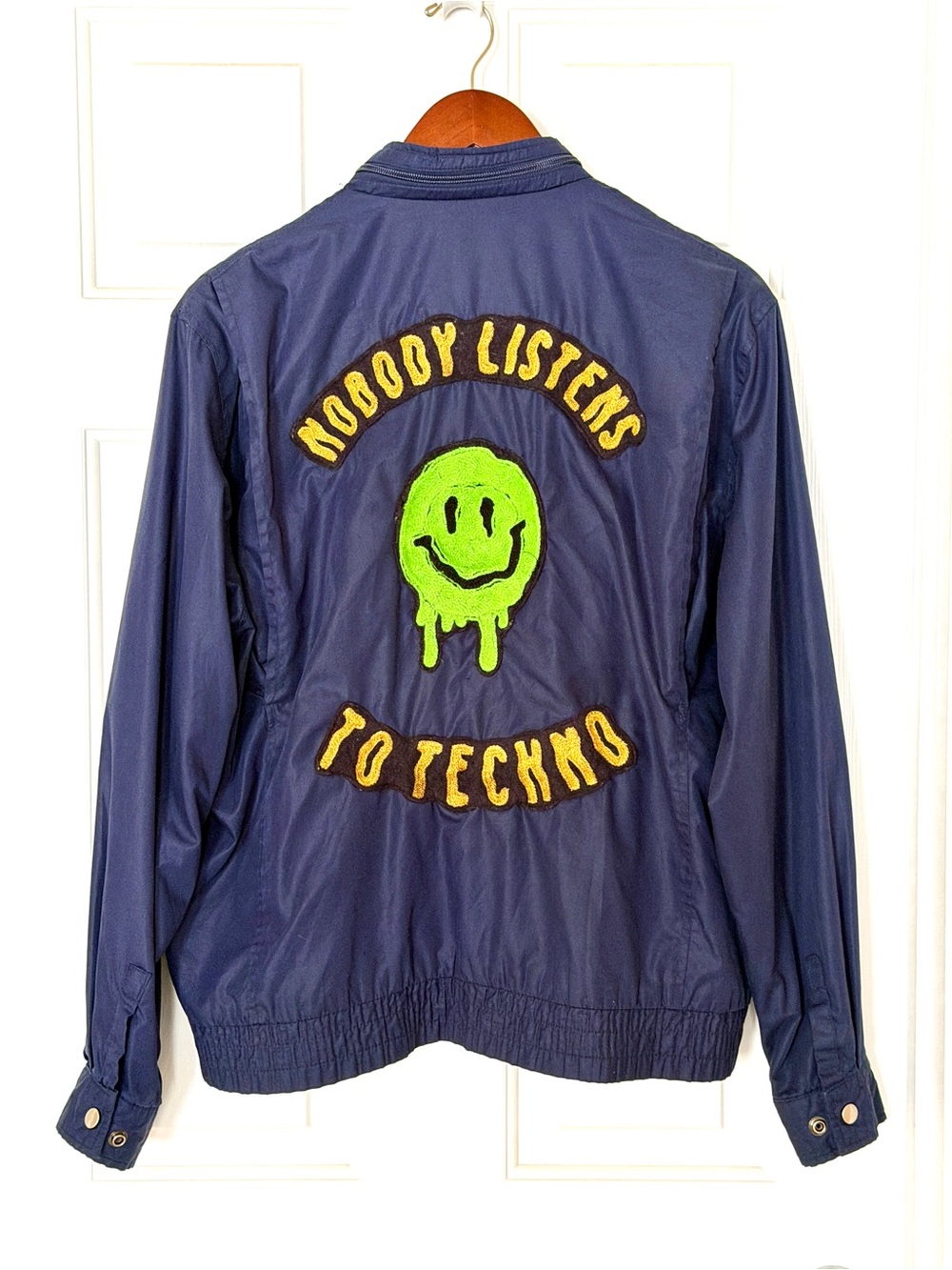 Vintage Techno Jacket “Nobody Listens” Graphic Smiley Rave Streetwear M Unisex